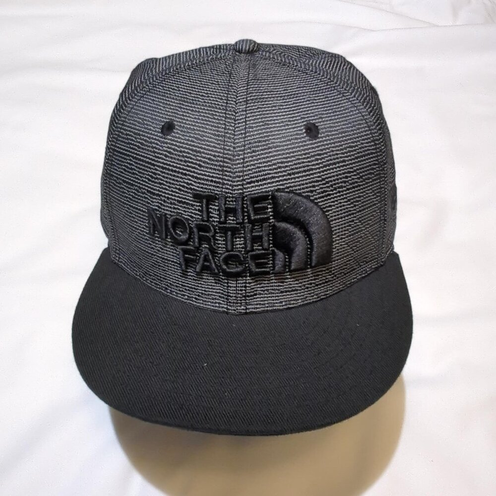 The North Face New Era 59fifty Hat Cap Fitted 7 1/4 Men's Black Gray Unique RARE